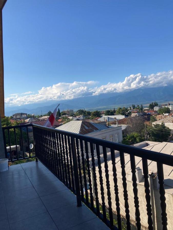 Telav Holl Hotel Телави Екстериор снимка
